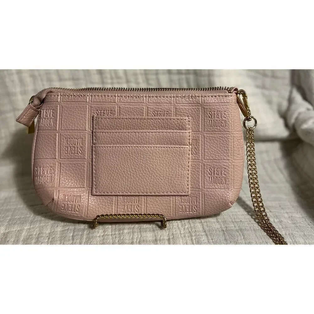 Steve Madden Wristlet in Pale pink